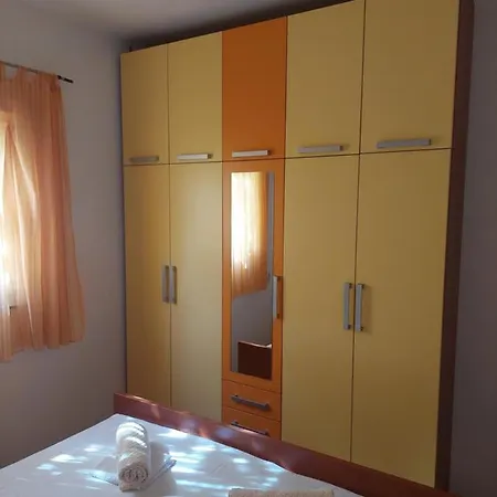 Peaceful & Cozy Rest House, 80M From Beach Trogir Exterior foto