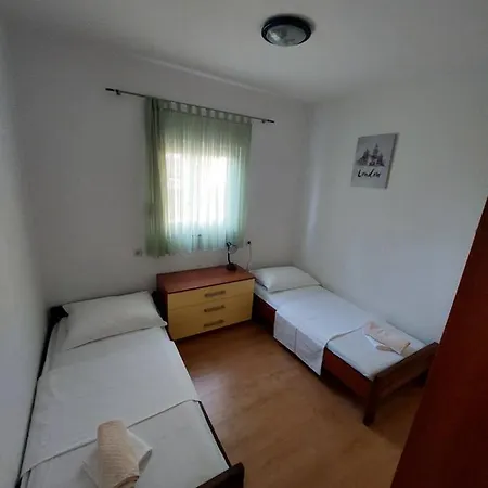 Peaceful & Cozy Rest House, 80M From Beach Trogir Exterior foto