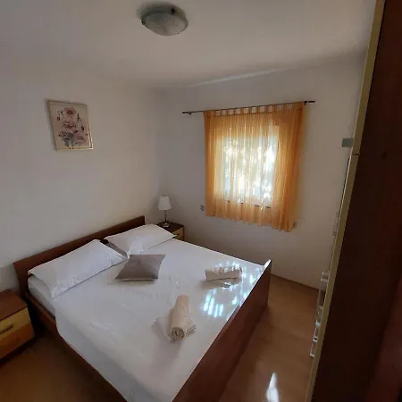 Peaceful & Cozy Rest House, 80M From Beach Trogir Exterior foto