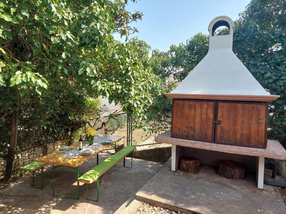 Peaceful & Cozy Rest House, 80m From Počitniška hiša